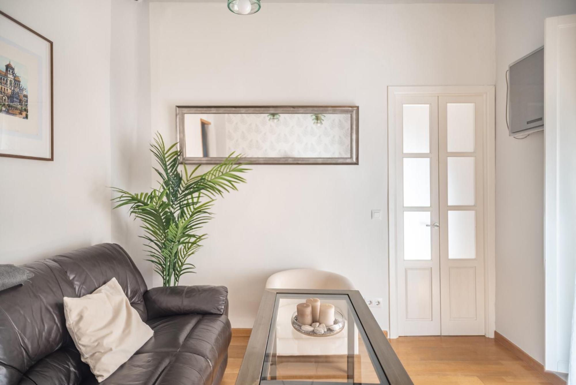 Beautiful And Bright- 1Bd 1Bth- Center Apartment Seville Luaran gambar